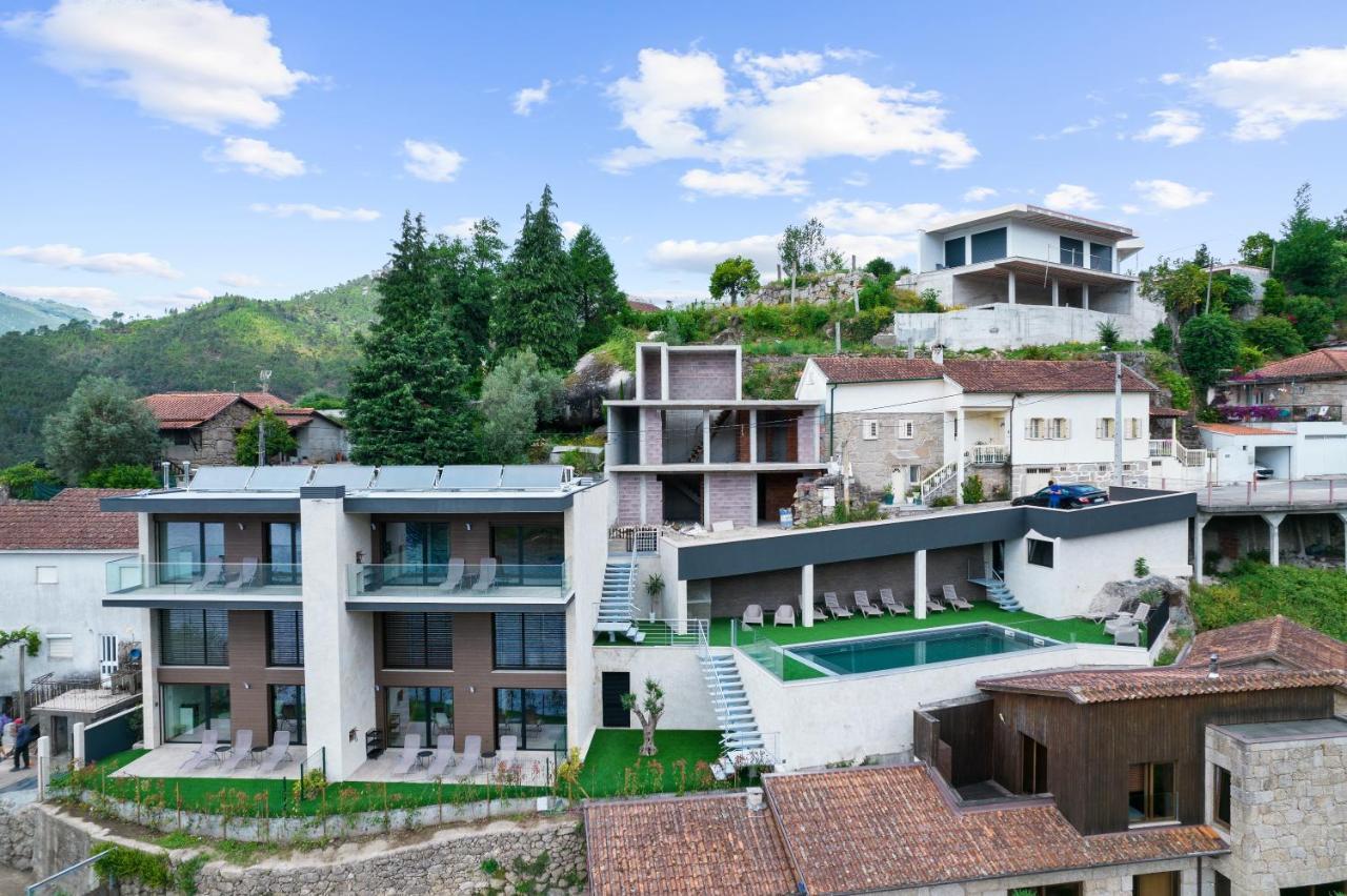 Geres Villas Exterior photo