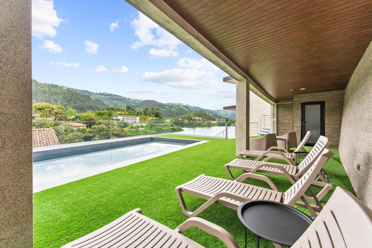 Geres Villas Exterior photo